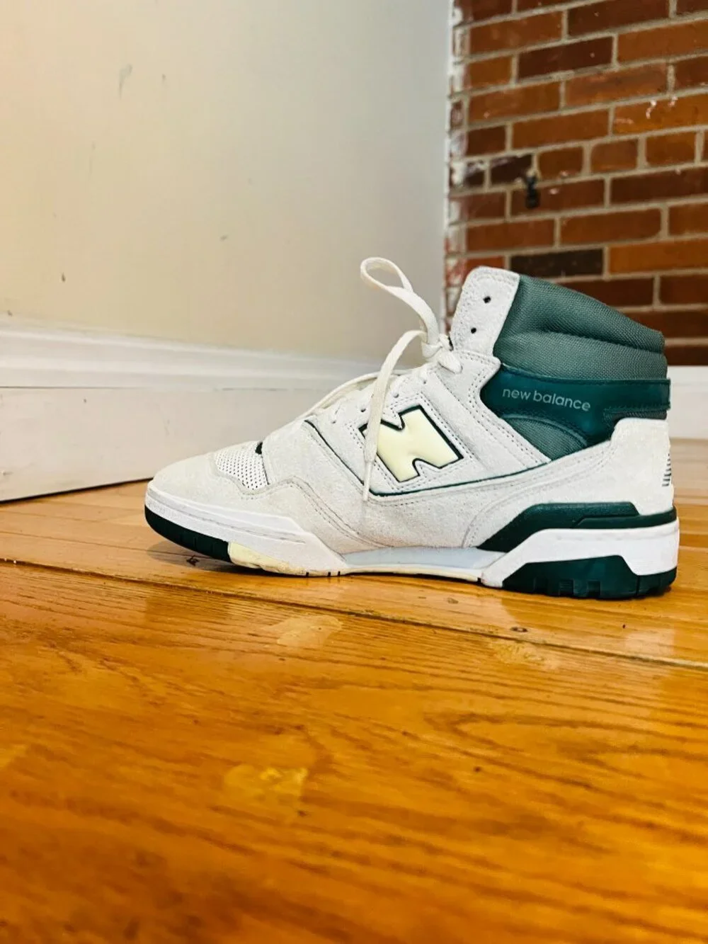 New Balance 650R Mens White Green BB650RVG Sneaker Size 9.5